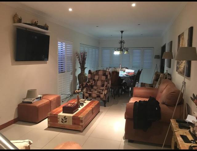 4 BEDROOM TOWNHOUSE FOR SALE IN VANDERBIJLPARK SE 3